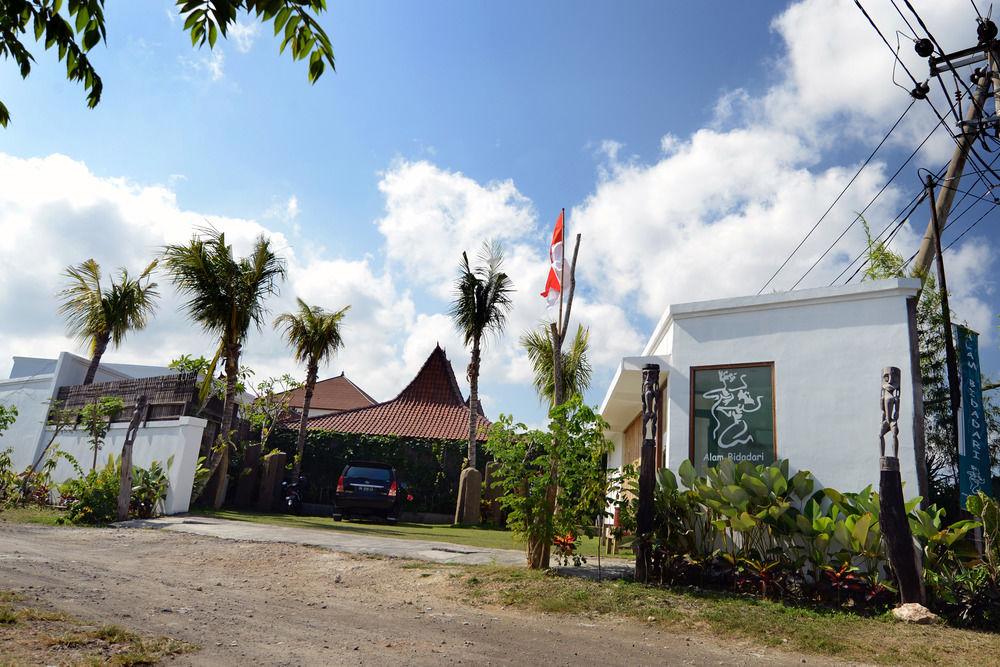Alam Bidadari Seminyak Villa Luaran gambar