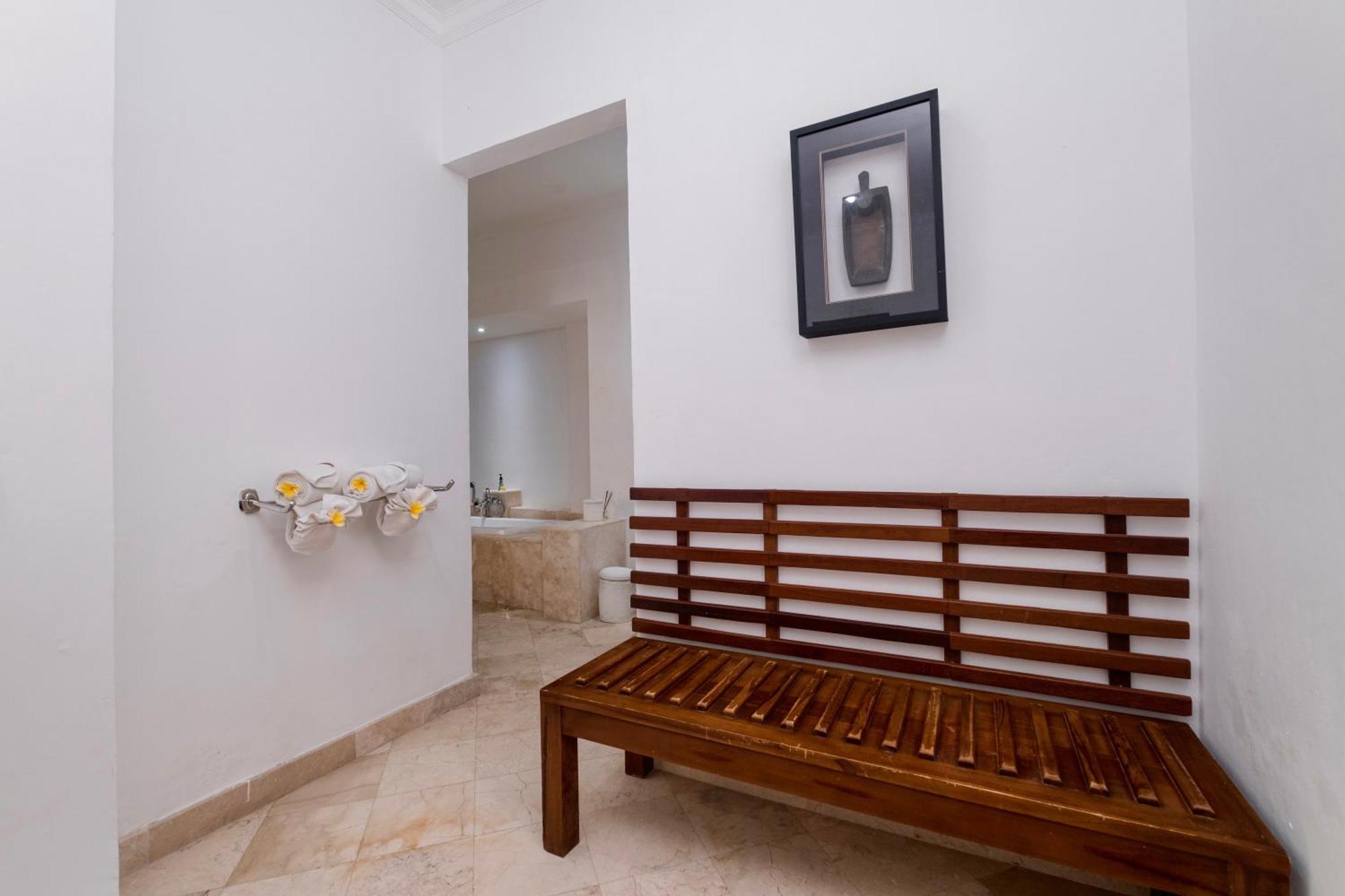 Alam Bidadari Seminyak Villa Luaran gambar
