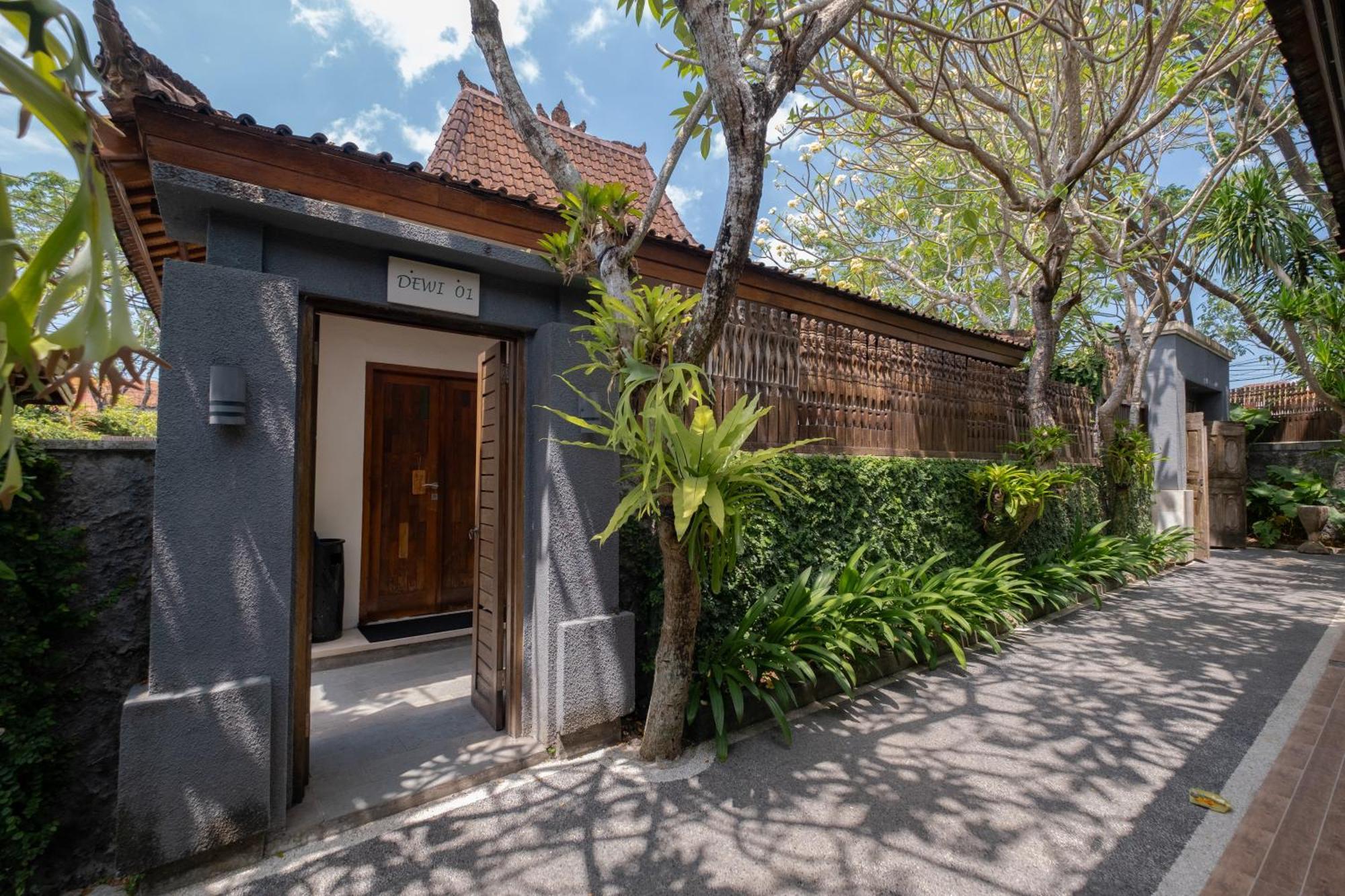 Alam Bidadari Seminyak Villa Luaran gambar